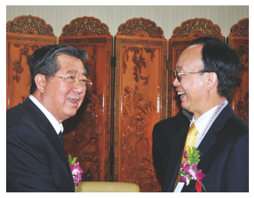 2011年9月中國煤炭工業(yè)協(xié)會會長王顯政會見石華輝董事長